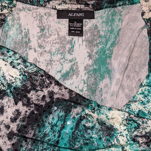 Top - Picture 3 of 4